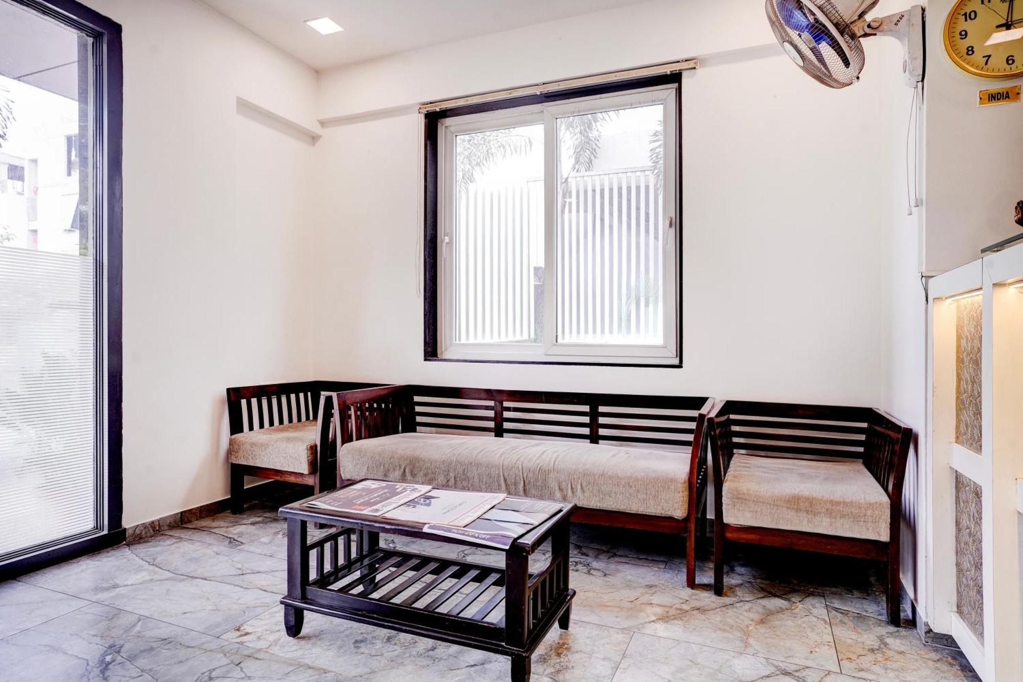Townhouse Oak Kopar Khairane Navi Mumbai Formerly Ivy Hotel Екстер'єр фото