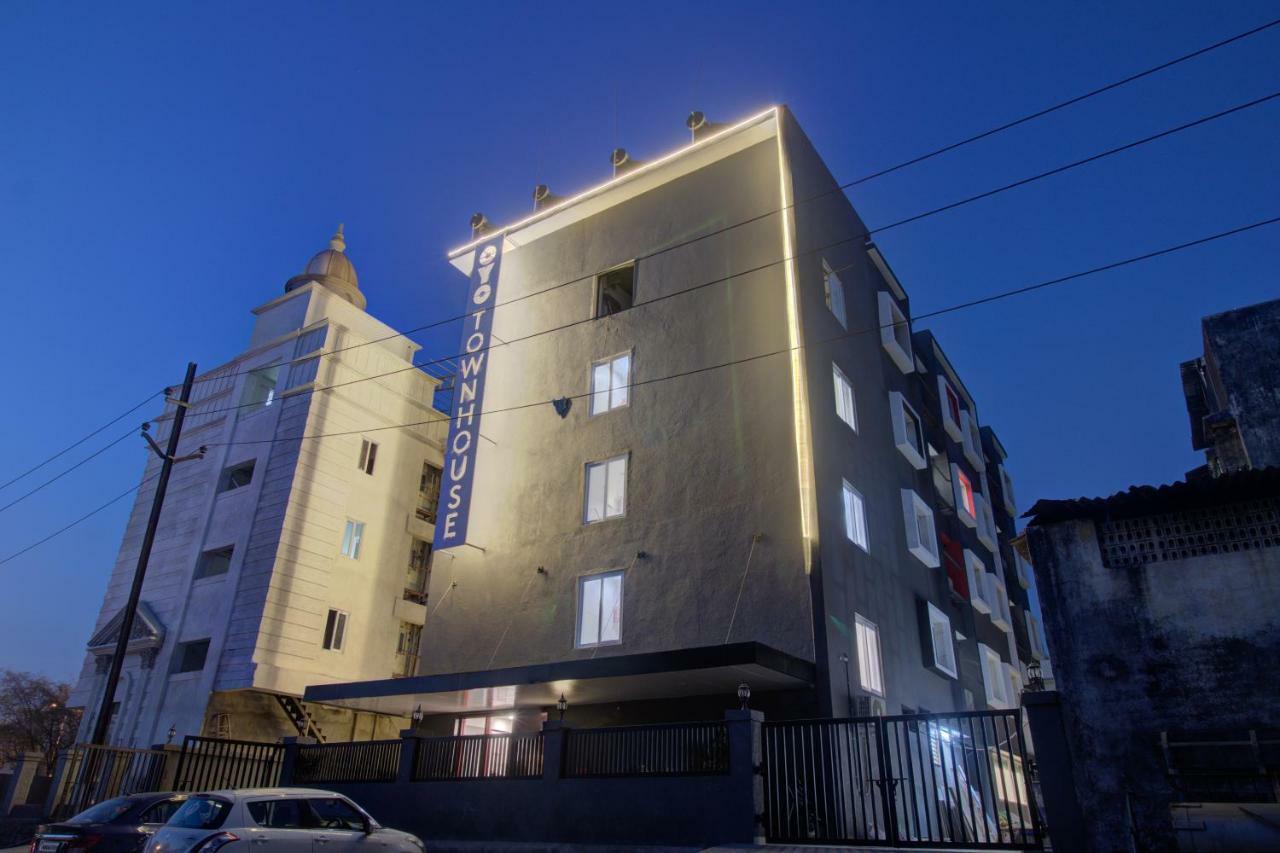 Townhouse Oak Kopar Khairane Navi Mumbai Formerly Ivy Hotel Екстер'єр фото